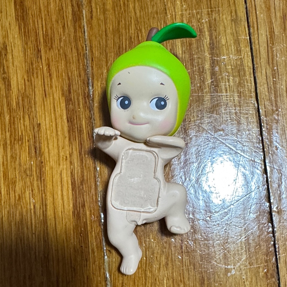 Sonny Angel Pear Hipper